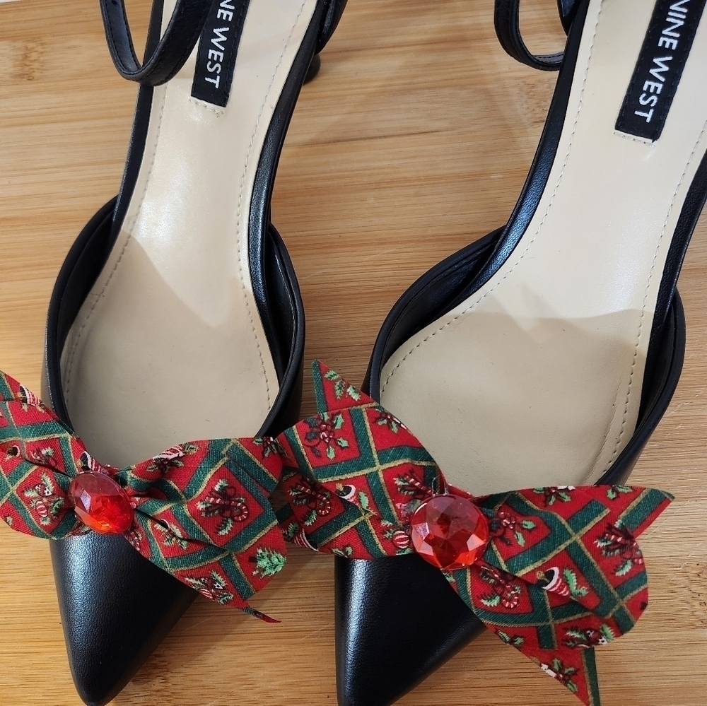 Hand Crafted Shoe Clips Christmas Bows with Red Crystal Red Green Decor